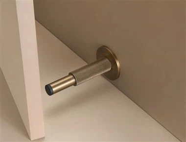 ठोस पीतल का घुँघराला दरवाज़ा डाट