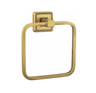 दीवार पर लगी पीतल की तौलिया की अंगूठी